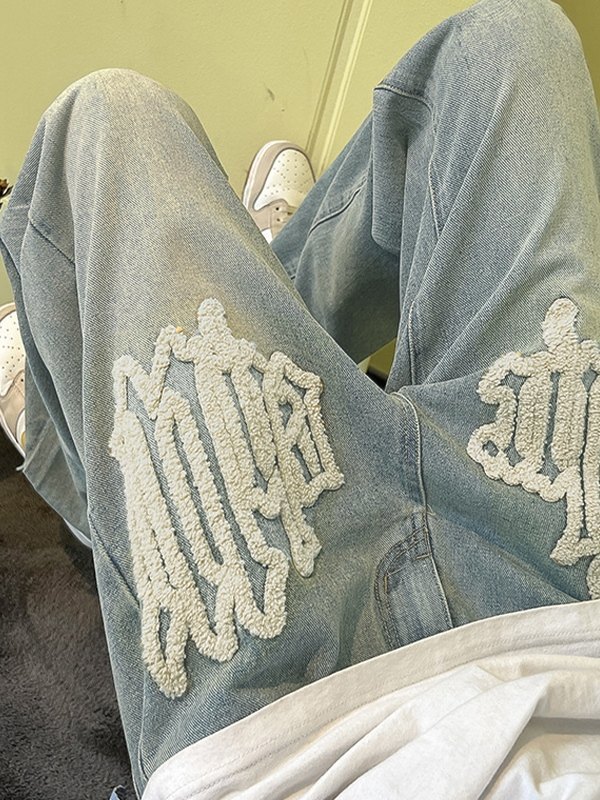 Jeans de pierna recta con letras difusas para hombre-4